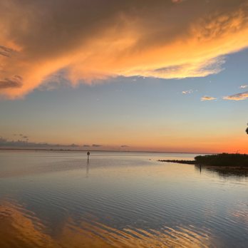 Rusty Pelican - Sunset at the rusty pelican - Seafood Near Me - Tampa, Florida