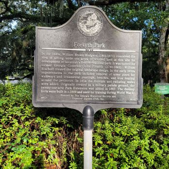 Forsyth Park - Forsyth Park Hostory Mark - Parks Near Me - Savannah, Georgia Forsyth Park - Forsyth Park Hostory Mark - Parks Near Me - Savannah, Georgia
