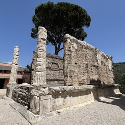 Sibilla di La Mura Luigia - Rectangular temple