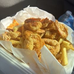 Boeshreen - 4. Shrimp Dinner Combo Platter