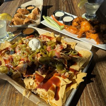 Social Waldo - Nacho Daddy and Wings - Sports Bars Near Me - Kansas City, Missouri