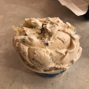 Angelo Brocato - King Cake Gelato... A Taste of Heaven. - Coffee & Tea Near Me - New Orleans, Louisiana