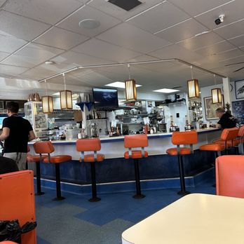 Esau's Cafe - Breakfast & Brunch Near Me - Carpinteria, California