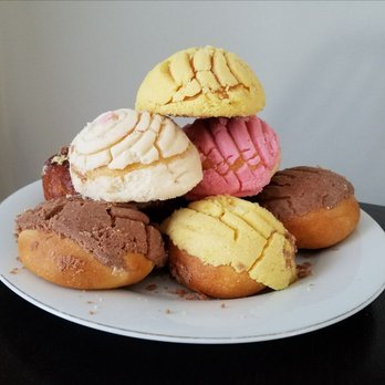 Lincoln Bakery - Mini Conchas - Bakeries Near Me - Anaheim, California Lincoln Bakery - Mini Conchas - Bakeries Near Me - Anaheim, California