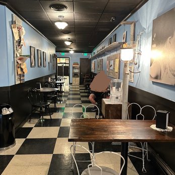 Sweet Ride Ice Cream - Indoor seating - Ice Cream & Frozen Yogurt Near Me - West Reading, Pennsylvania Sweet Ride Ice Cream - Indoor seating - Ice Cream & Frozen Yogurt Near Me - West Reading, Pennsylvania