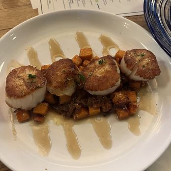Tom's Oyster Bar - Bourbon Glazed Scallops - Pubs Near Me - Royal Oak, Michigan