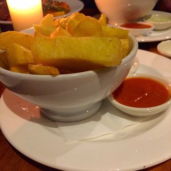 David Bann - Potato chips with apple & tomato ketchup and sour cream - Vegetarian Near Me - Edinburgh, EDH David Bann - Potato chips with apple & tomato ketchup and sour cream - Vegetarian Near Me - Edinburgh, EDH