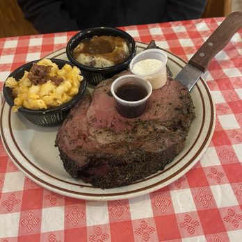 Heintzelman's BBQ Pit - 16 oz prime rib with mashed potatoes gravy and macaroni and cheese. Au jus and horseradish. - Barbeque Near Me - Ontario, New York