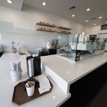 DAMO - Inside - Coffee & Tea Near Me - Los Angeles, California DAMO - Inside - Coffee & Tea Near Me - Los Angeles, California