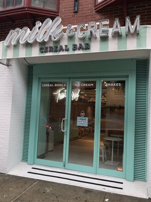 Milk & Cream Cereal Bar by null