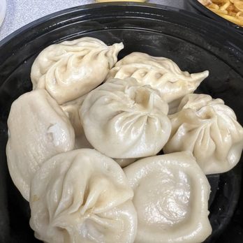 MoMoMandu - Chicken and paneer steamed dumplings - Food Trucks Near Me - Apex, North Carolina