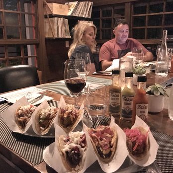 Taco Y Vino - Tacos Near Me - Dallas, Texas