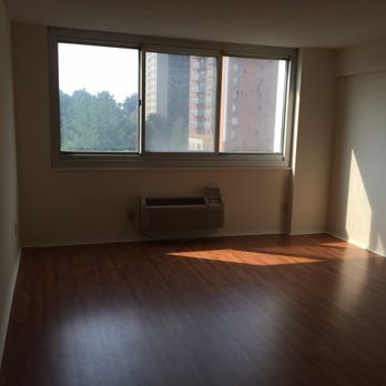 The Ivanhoe - Bedroom - Apartments Near Me - Hackensack, New Jersey