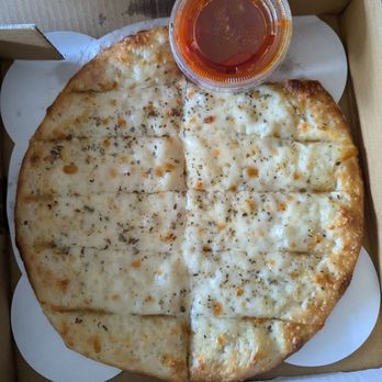 Stefano's Brooklyn Pizza - Cheese Bread - Pizza Near Me - Englewood, Colorado Stefano's Brooklyn Pizza - Cheese Bread - Pizza Near Me - Englewood, Colorado