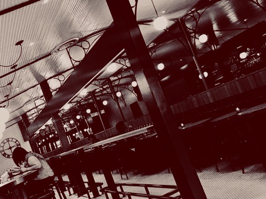 Le Terminal by null
