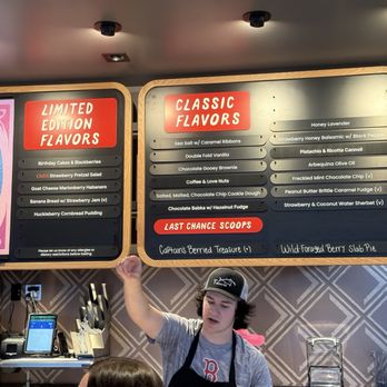 Salt & Straw - Menu of flavors for the day - Ice Cream & Frozen Yogurt Near Me - Salem, New Hampshire