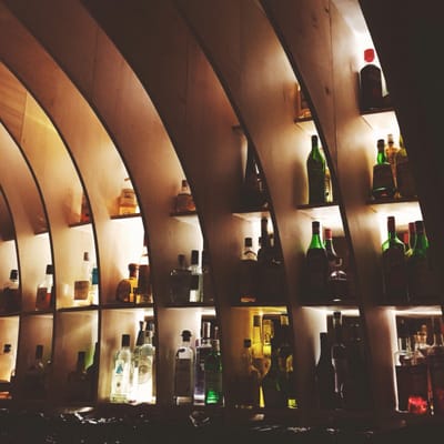 Gravity Bar by null