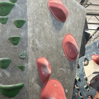 Hangar 18 - Rancho Cucamonga - Climbing Near Me - Rancho Cucamonga, California