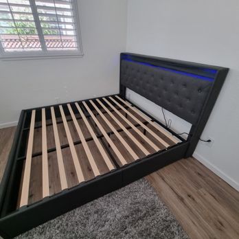 Yuriy Handyman - Assembling the bed - Handyman Near Me Yuriy Handyman - Assembling the bed - Handyman Near Me