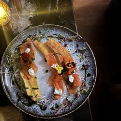 Next Door - Salmon app