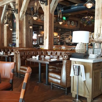 Water Grill - Denver - Decor Detail - Seafood Near Me - Denver, Colorado