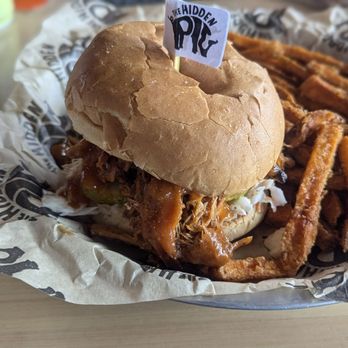 The Hidden Pig - The porker sandwich - Gastropubs Near Me - Nashua, New Hampshire The Hidden Pig - The porker sandwich - Gastropubs Near Me - Nashua, New Hampshire