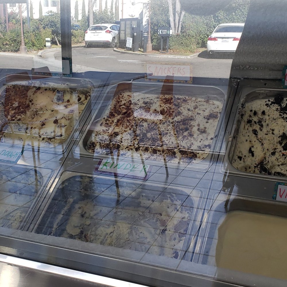 Kams Pizza - Ice cream hand dip bar - Pizza Near Me - Fresno, California