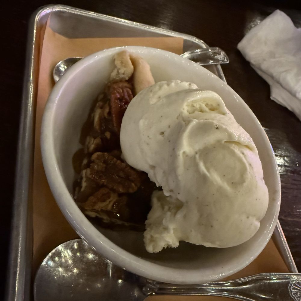 Jack's BBQ - Bellevue - Pecan Pie a La mode - Cocktail Bars Near Me - Redmond, Washington