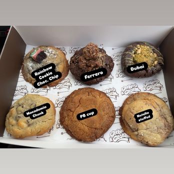 Cookies N Cream - They really make gorgeous cookies - Desserts Near Me - Brooklyn, New York