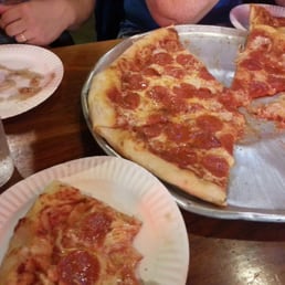 18" puzza under $20! (: yum yum yum