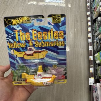 Ralphs - A hot wheel that I found at this store - Grocery Near Me - Murrieta, California