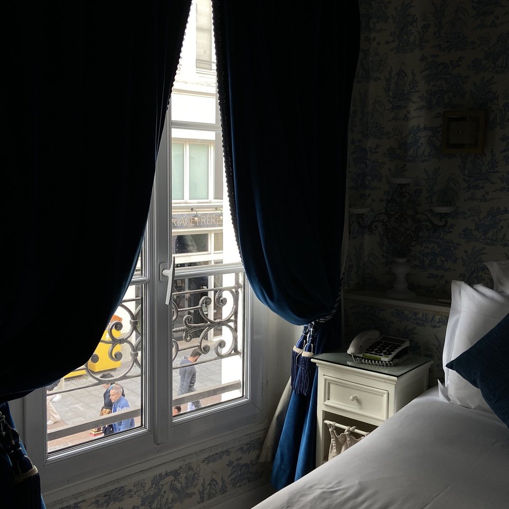 Hôtel de La Motte Picquet - bedroom view - Hotels Near Me - Paris, 75
