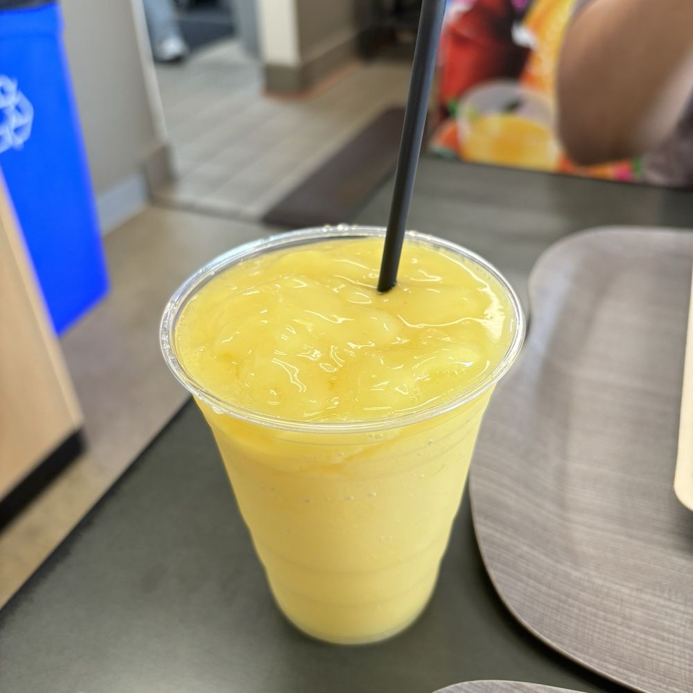 Teque Arepa - Mango Smoothie - Venezuelan Near Me - Eden Prairie, Minnesota Teque Arepa - Mango Smoothie - Venezuelan Near Me - Eden Prairie, Minnesota