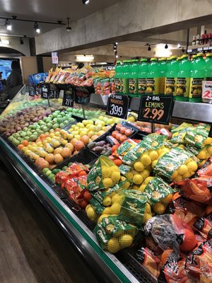 Sweet Berry Fresh Market by null