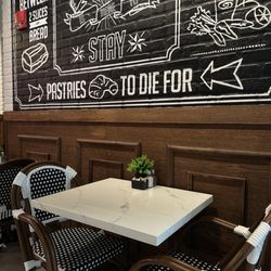Crema Gourmet - Table for 2