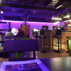 Hemingway‘s - Inside