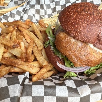 Siboire - Fish sandwich. The bun is special and amazing! - Brewpubs Near Me - Montreal, Quebec Siboire - Fish sandwich. The bun is special and amazing! - Brewpubs Near Me - Montreal, Quebec