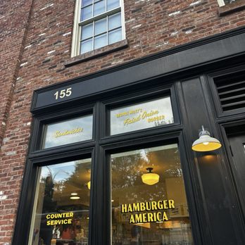 Hamburger America - Burgers Near Me - New York, New York
