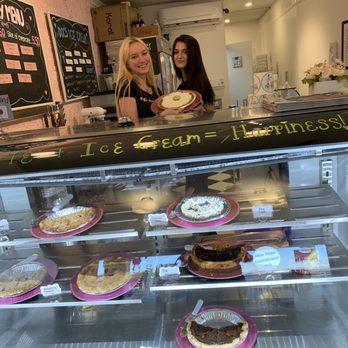 Pie Snob - Clara & Sophia at Pie Snob on E Indian School Rd, Phoenix, they are great. They remind me of the Two Broke Girls - Bakeries Near Me - Phoenix, Arizona Pie Snob - Clara & Sophia at Pie Snob on E Indian School Rd, Phoenix, they are great. They remind me of the Two Broke Girls - Bakeries Near Me - Phoenix, Arizona