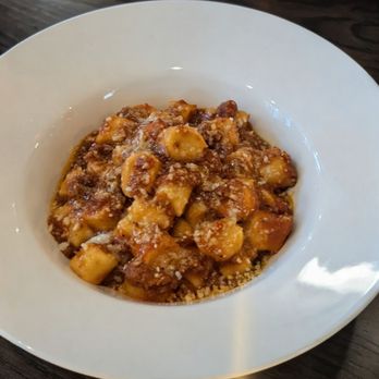 Fiorellino - Gnocchi with Bolognese ragu - Italian Near Me - Montreal, Quebec Fiorellino - Gnocchi with Bolognese ragu - Italian Near Me - Montreal, Quebec
