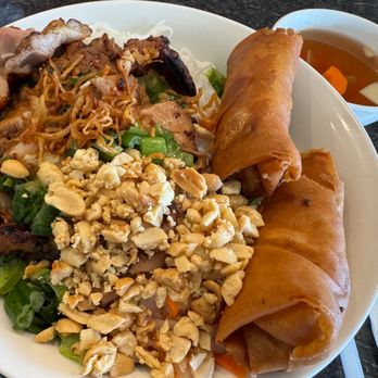 Pho Kim Long - #29 BBQ Chicken with egg roll and vermicelli noodle - Vietnamese Near Me - San Jose, California Pho Kim Long - #29 BBQ Chicken with egg roll and vermicelli noodle - Vietnamese Near Me - San Jose, California