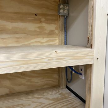 Johnatan Electric - doble plugs outlet under commercial counter - Electricians Near Me Johnatan Electric - doble plugs outlet under commercial counter - Electricians Near Me