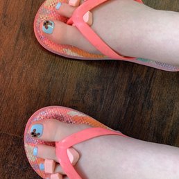Kid Pedi with bear artwork! Kid Pedi with bear artwork!