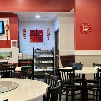 Go 4 Food - Sitting area - Seafood Near Me - Chicago, Illinois Go 4 Food - Sitting area - Seafood Near Me - Chicago, Illinois