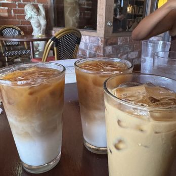 Cafe Mak - Salted Caramel Latte - Coffee & Tea Near Me - Los Angeles, California