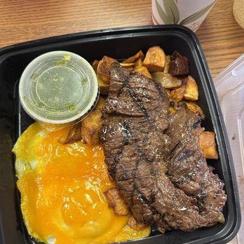 Tower Cafe - Thai Steak and Eggs - also delicious - Breakfast & Brunch Near Me - Sacramento, California