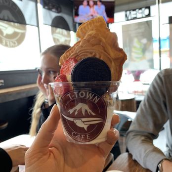 T-Town Cafe - Taiyaki with Nutella - Desserts Near Me - Tacoma, Washington T-Town Cafe - Taiyaki with Nutella - Desserts Near Me - Tacoma, Washington