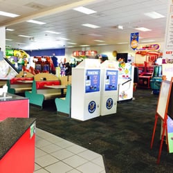 Chuck E. Cheese