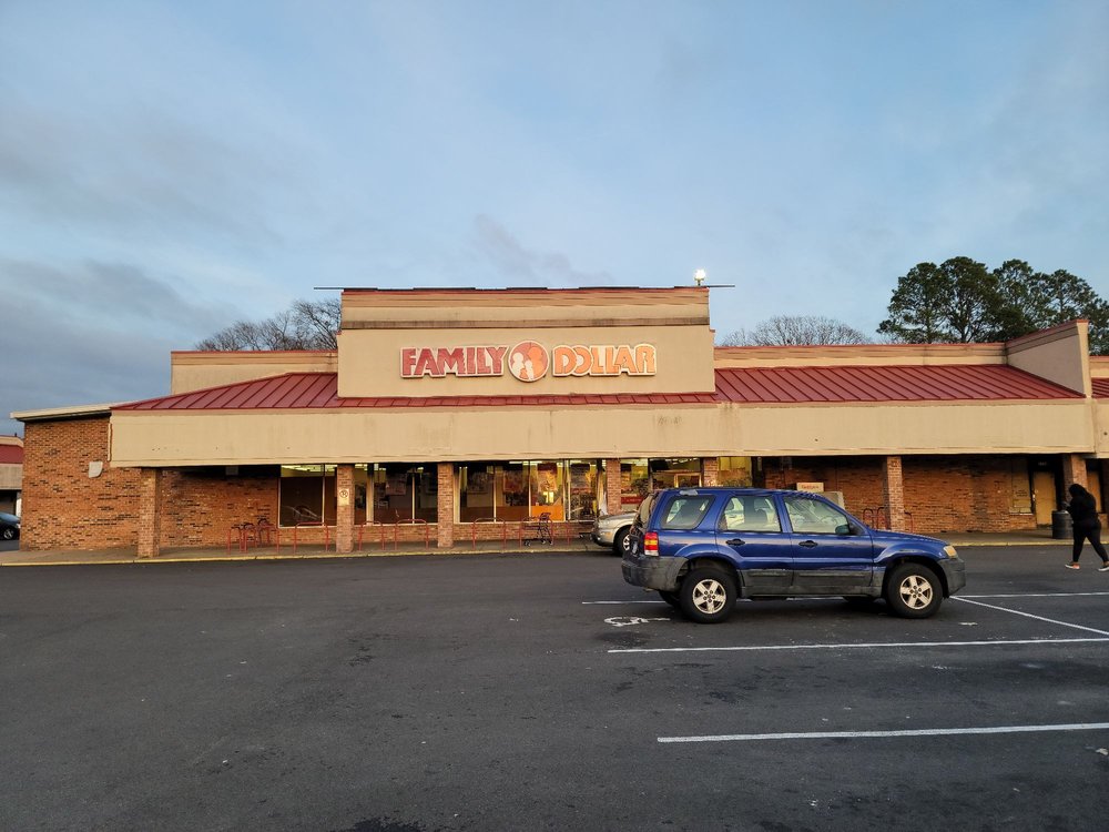 Photos of FAMILY DOLLAR Updated August 2024 74 Photos 2725 Campostella Rd, Chesapeake