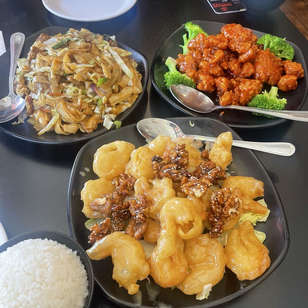 Home Eat - Beef chow fun, 40 Honey Walnut Shrimp 蜜汁核桃虾, 41 Orange Chicken 陈皮鸡orange - Chinese Near Me - Fremont, California Home Eat - Beef chow fun, 40 Honey Walnut Shrimp 蜜汁核桃虾, 41 Orange Chicken 陈皮鸡orange - Chinese Near Me - Fremont, California